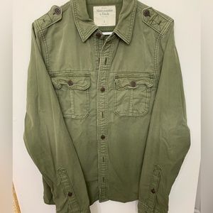 Men’s long sleeve button down